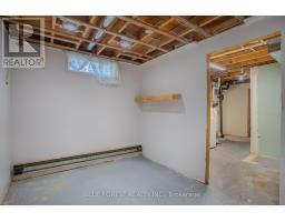 218 STANLEY STREET S - 36