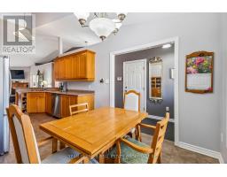 5 - 5 FOXHOLLOW DRIVE - 11