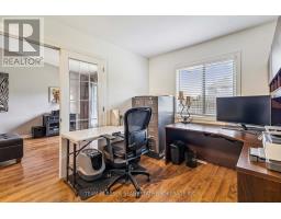 5 - 5 FOXHOLLOW DRIVE - 16