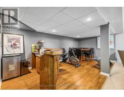 5 - 5 FOXHOLLOW DRIVE - 26