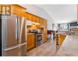5 - 5 FOXHOLLOW DRIVE - 9