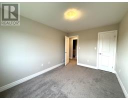 19 - 851 SARNIA ROAD - 15