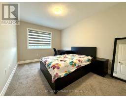 19 - 851 SARNIA ROAD - 16