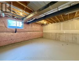 19 - 851 SARNIA ROAD - 18