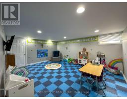 1025 KENSINGTON BOULEVARD - 14