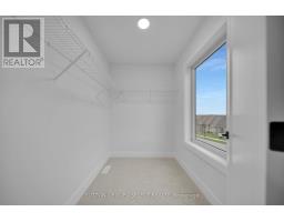 32 - 1175 RIVERBEND ROAD - 22