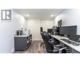 82 COMPTON CRESCENT - 30