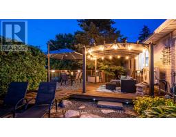 82 COMPTON CRESCENT - 41