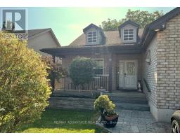 12 HENDERSON COURT - 4