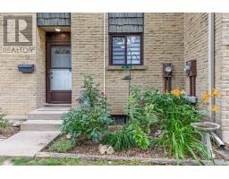 11 - 460 SOUTHDALE ROAD E - 1