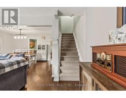 11 - 460 SOUTHDALE ROAD E - 19