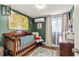 11 - 460 SOUTHDALE ROAD E - 23