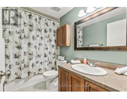 11 - 460 SOUTHDALE ROAD E - 27