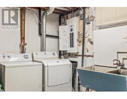 11 - 460 SOUTHDALE ROAD E - 33