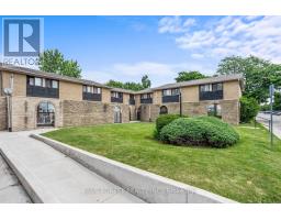 11 - 460 SOUTHDALE ROAD E - 37