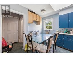 20 BARRINGTON AVENUE - 17