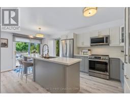 1733 DEVOS DRIVE - 11