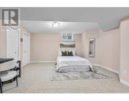 1733 DEVOS DRIVE - 26