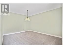 808 - 4 WILLOW STREET - 11