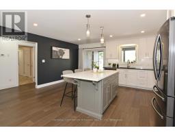 269 SYDENHAM STREET E - 16