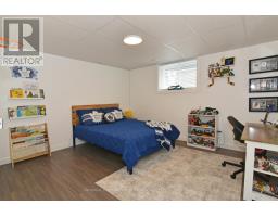 269 SYDENHAM STREET E - 29