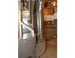 269 SYDENHAM STREET E - 35