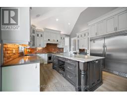 250 - 9861 GLENDON DRIVE - 18