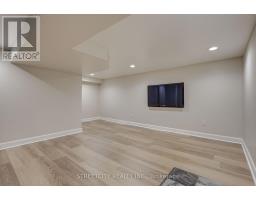 1474 OAKDALE STREET - 32