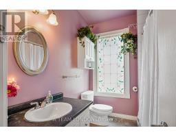 1182 YORK STREET - 16