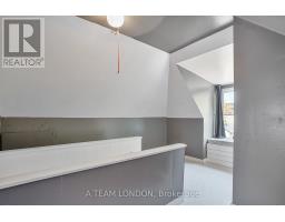 1182 YORK STREET - 20