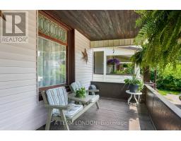 1182 YORK STREET - 4