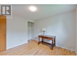94 OLYMPIC CRESCENT - 23