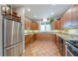 210 CORNELL DRIVE E - 10