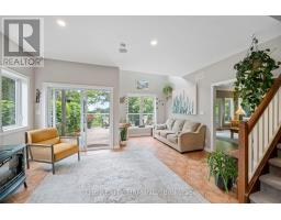 210 CORNELL DRIVE E - 7