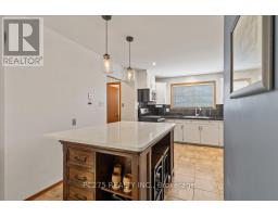 184 FORESTWOOD DRIVE - 14