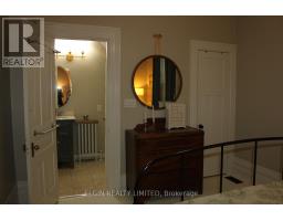 49 HINCKS STREET - 21