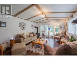 202 CHESTNUT DRIVE - 23