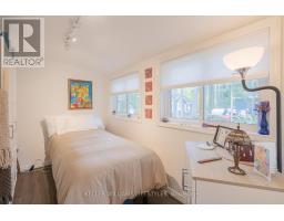 202 CHESTNUT DRIVE - 32