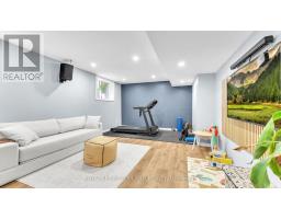 500 SOPHIA CRESCENT - 24
