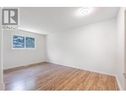 20 FAIRCHILD CRESCENT - 20