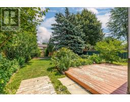 20 FAIRCHILD CRESCENT - 37