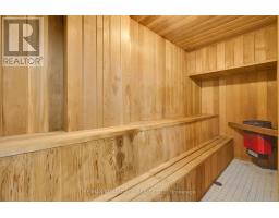 302 - 76 BASE LINE ROAD W - 32