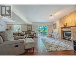 33 STONEYCREEK CRESCENT - 18