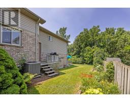 33 STONEYCREEK CRESCENT - 27