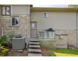 33 STONEYCREEK CRESCENT - 28