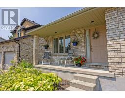 33 STONEYCREEK CRESCENT - 4