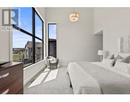 1287 DYER CRESCENT - 32
