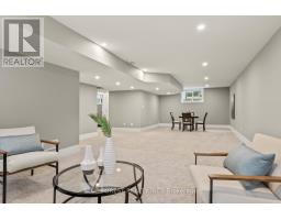 1287 DYER CRESCENT - 38
