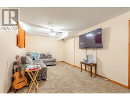 13 CRUSOE PLACE - 16