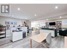 57 - 383 DAVENTRY WAY - 31